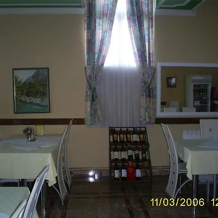 Lovcen 3* 波德戈里察