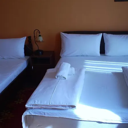 Lovcen 3* 波德戈里察